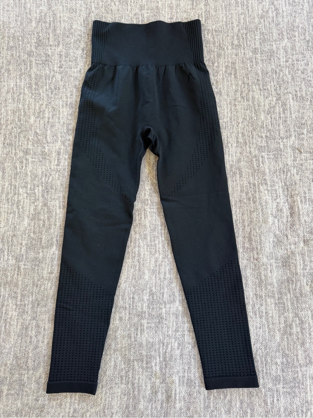ACTA black leggings size small